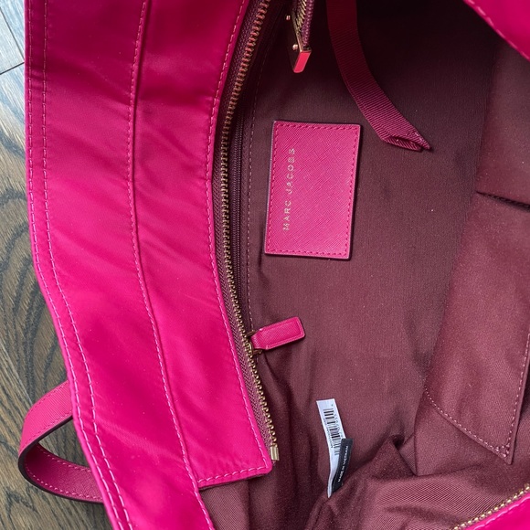 Marc Jacobs bag in trendy pink colour - Picture 4 of 4